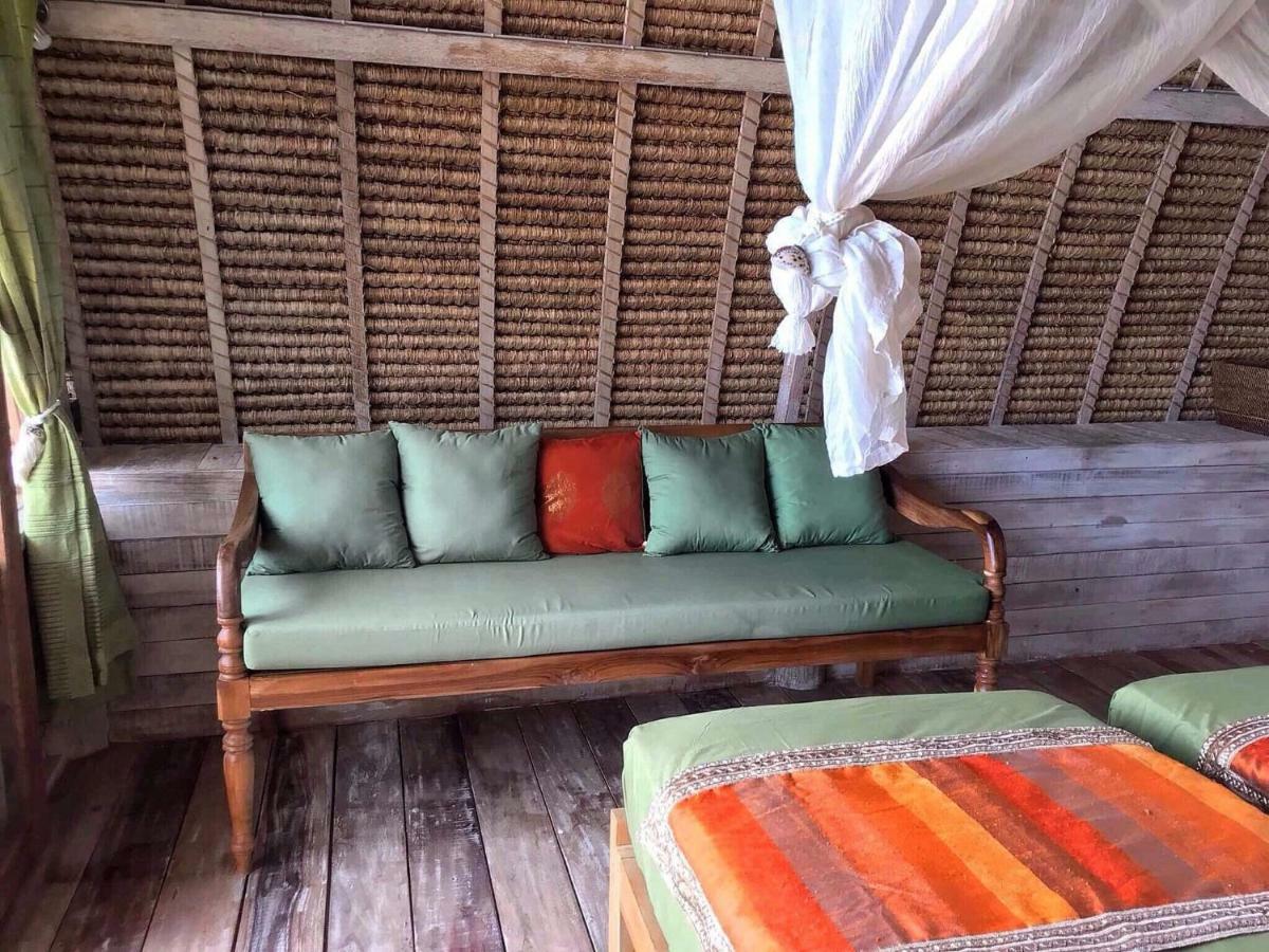 Hotel Alam Karang à Gili Gede Extérieur photo
